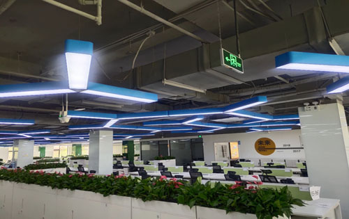 首欣大厦实拍图3